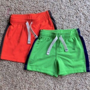 Carter’s 9month active shorts - set of 2